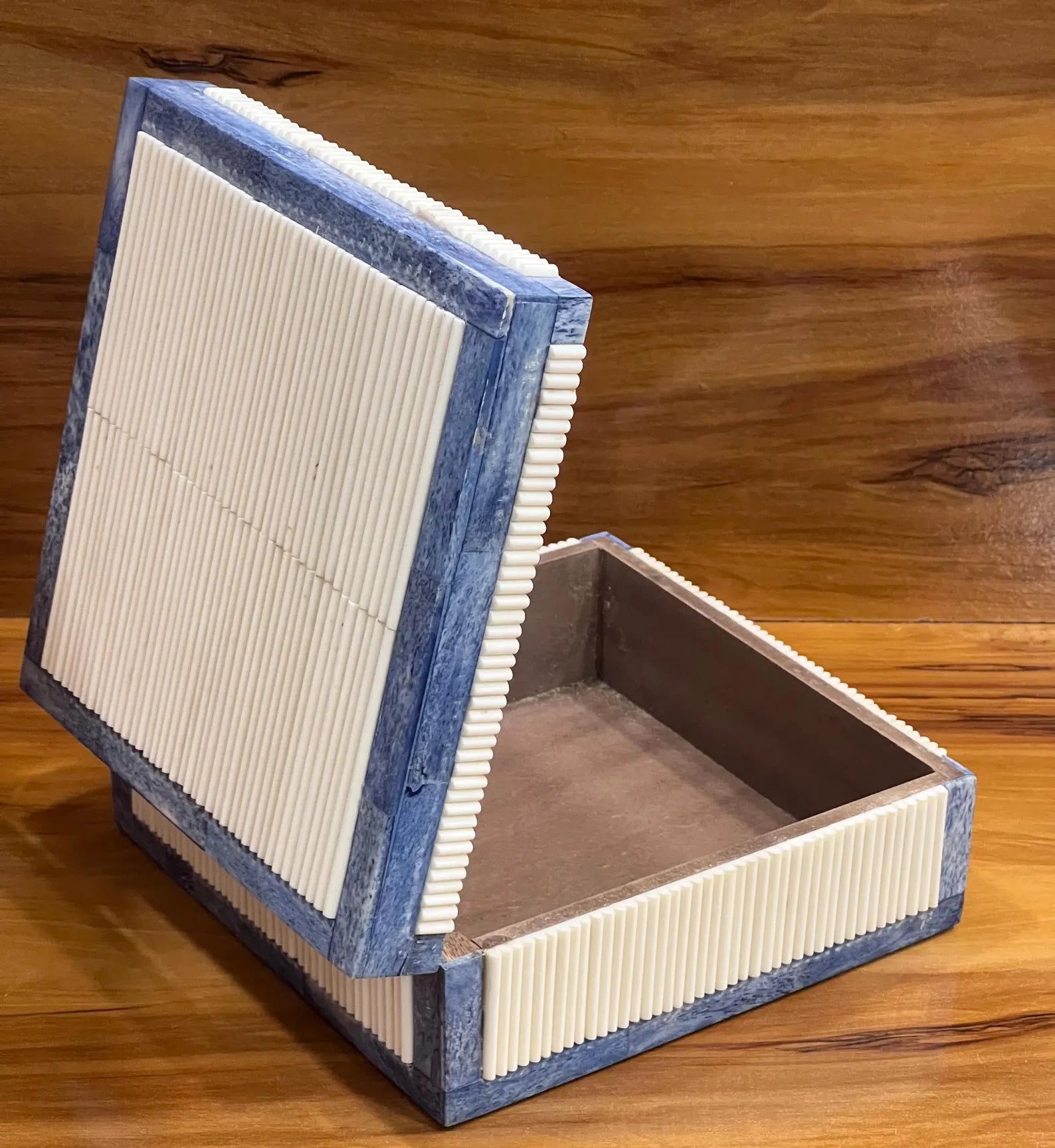 Blue & White Bone Inlay Jewelry Box - Handcrafted Bamboo Pattern Keepsake